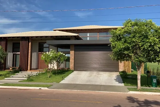 Residência Florais dos Lagos - Arq. Ivã Guimarães